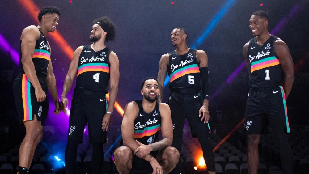 罗马2分优势领跑意甲，迪卡尼奥：真正的考验是强强对话（罗马2分领跑意甲，迪卡尼奥：强强对话才是真考验）