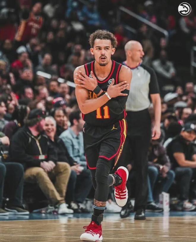 TA：阿莫林希望引进中场；曼联是否签门将取决于巴因迪尔未来（TA：阿莫林意在补强中场；曼联是否引进门将取决于巴因迪尔去留）