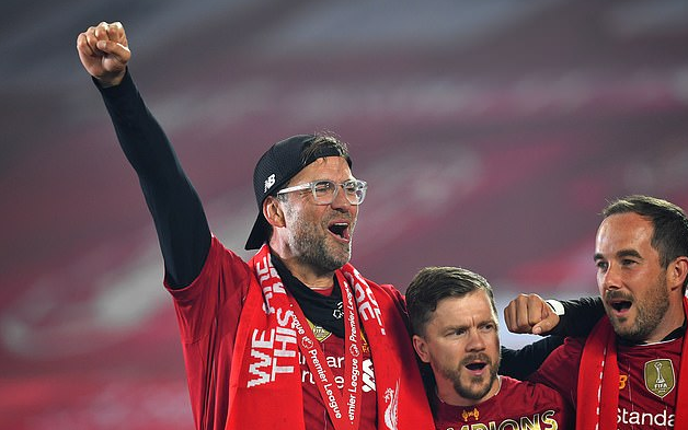 莫雷托：米兰没考虑签回蒂亚戈-席尔瓦，弗鲁米嫩塞也不想卖