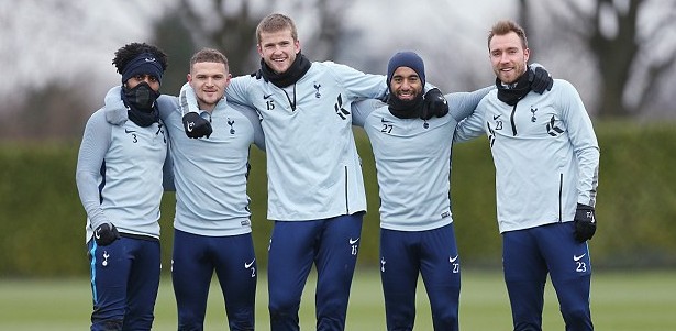 那不勒斯体育总监曼纳：德布劳内将至少伤缺至2月底（那不勒斯总监曼纳：德布劳内至少缺阵到二月底）