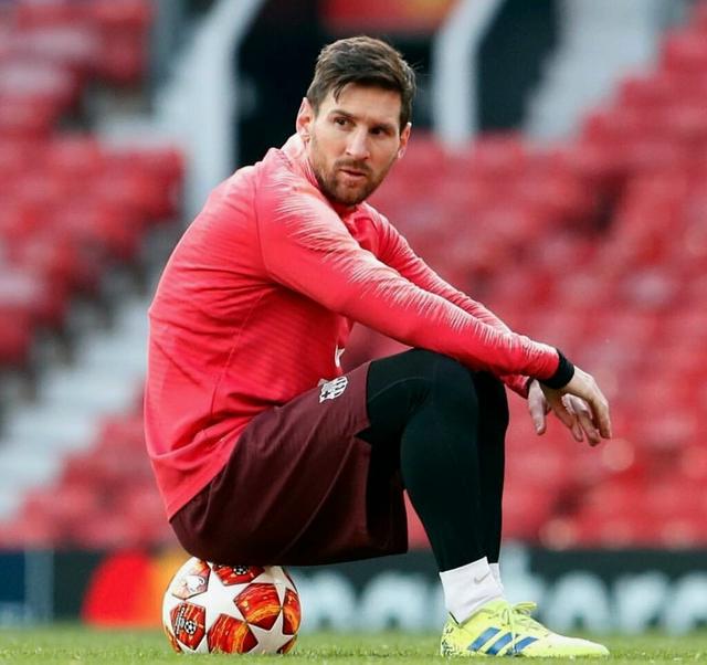 🎮布达佩斯Major：黑色闪光隐身，黑豹1-2遭NaVi爆冷淘汰（🎮布达佩斯Major冷门：黑色闪光迷失，NaVi 2-1送黑豹出局）