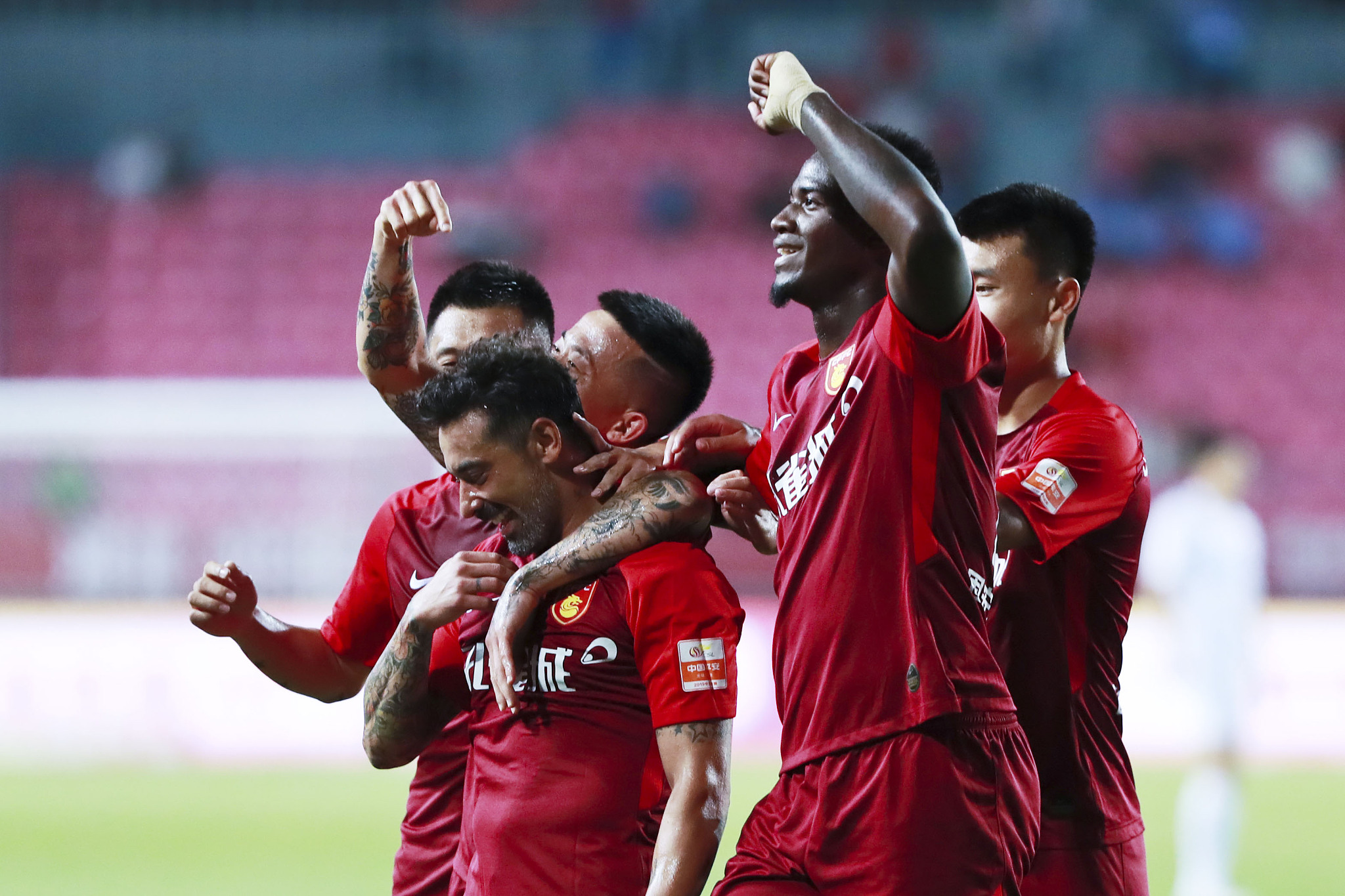 大连英博一线队两年前还在征战中乙，如今U21梯队成功冲乙（大连英博两年蝶变：一线队曾战中乙，U21现已冲乙成功）