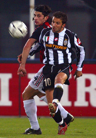 基米希：迪亚斯不是恶意伤害阿什拉夫的，只是有些疲惫、鲁莽（基米希：迪亚斯并非故意伤害阿什拉夫，只是疲劳下显得鲁莽）