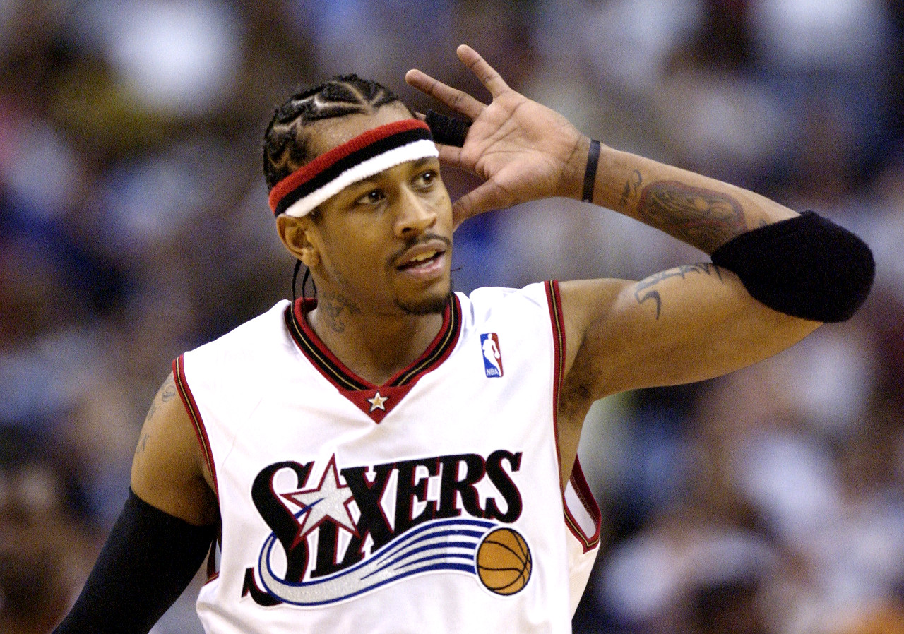 里程碑之战，恩里克迎来执教生涯第400场俱乐部赛事（里程碑时刻：恩里克迎来俱乐部执教第400战）