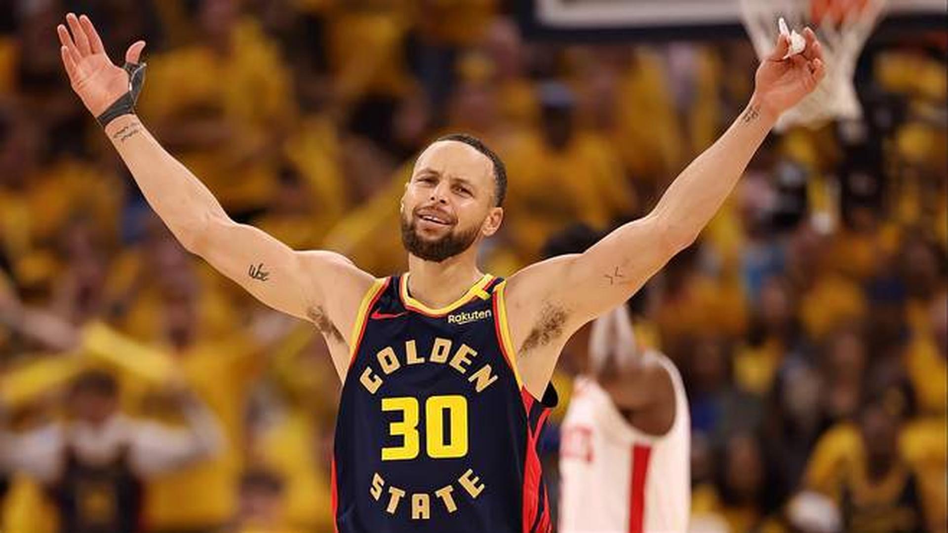 记者：姆巴佩和赫伊森回归训练，但不确定前者能否在本轮登场（记者：姆巴佩、赫伊森已恢复训练，姆巴佩本轮出战成疑）