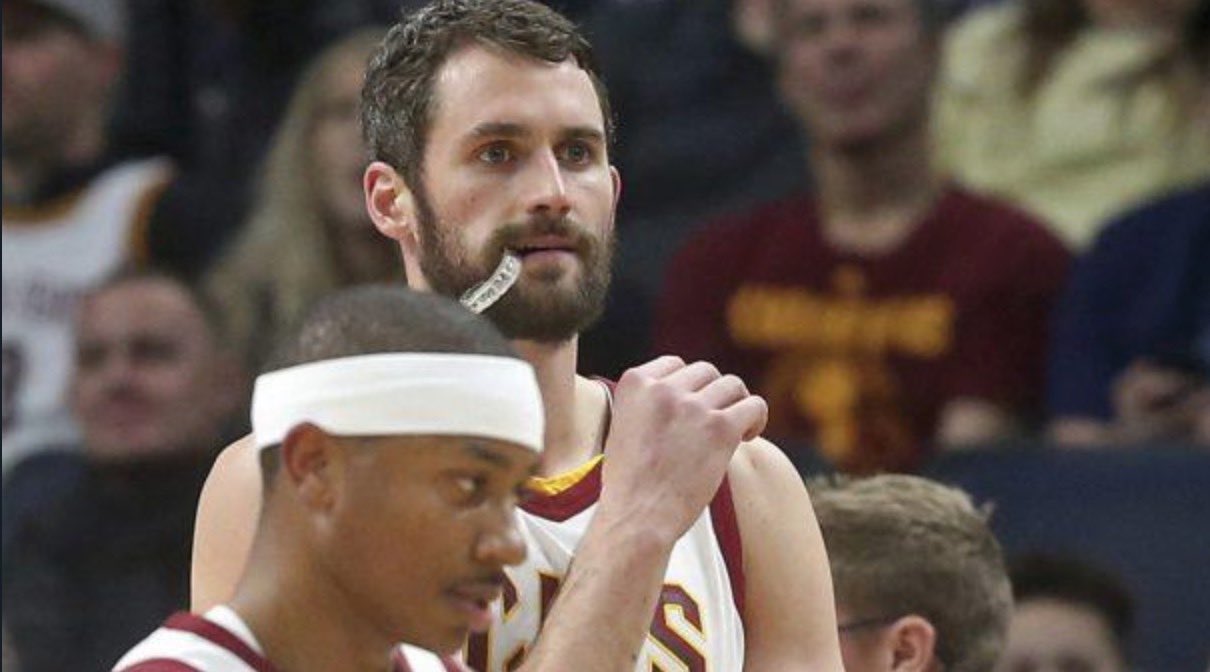 贺希宁：新帅凯利的篮球理念很先进，今晚战青岛先要做好防守（贺希宁称新帅凯利理念前瞻：今晚对阵青岛首要做好防守）