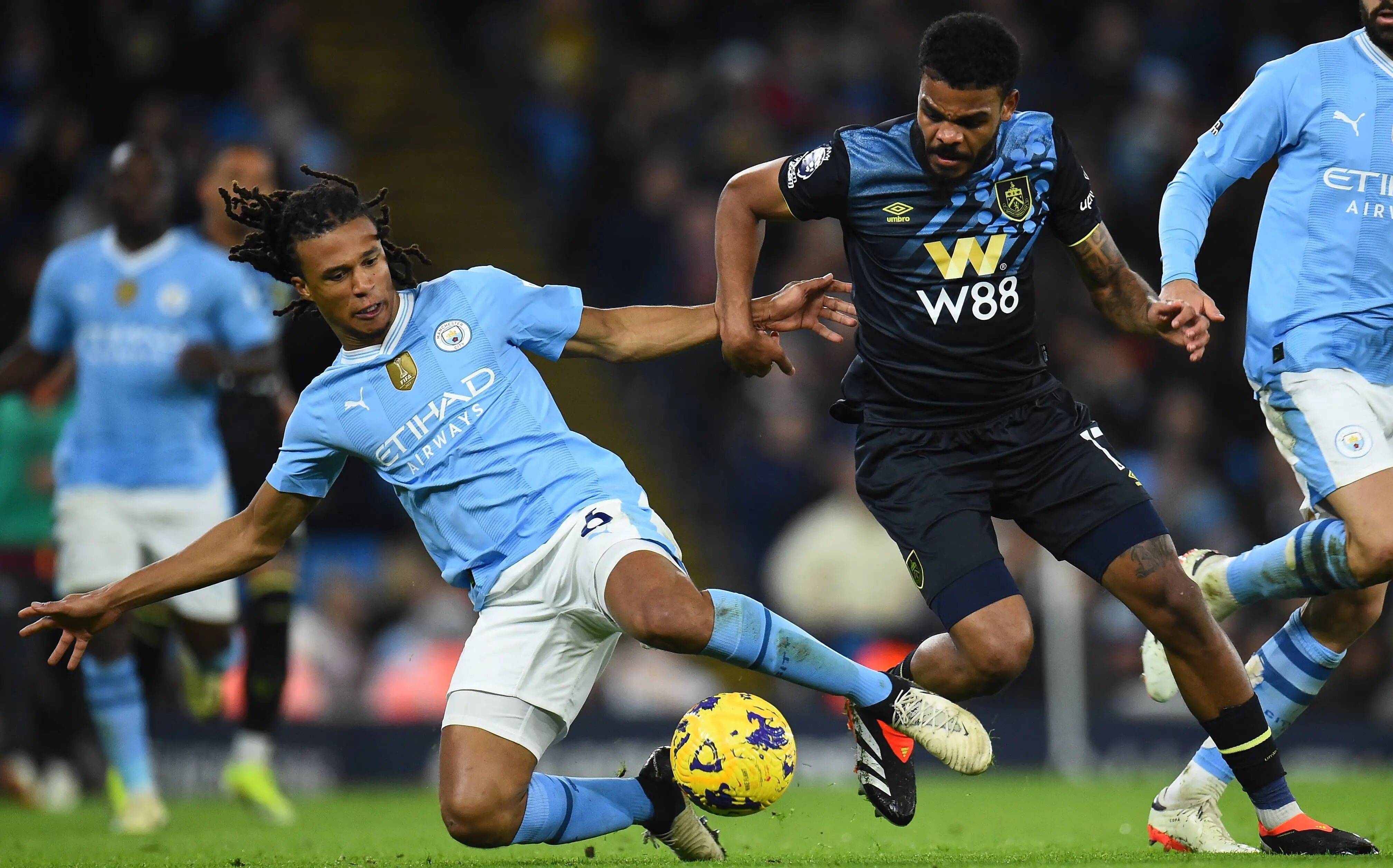 ESPN：斯洛特在利物浦很受欢迎，有人对他被萨拉赫炮轰表示同情（ESPN：斯洛特在利物浦广受好评，有人同情其被萨拉赫抨击）