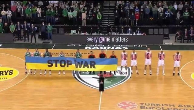 追梦谈扣篮大赛：现在让一些不在NBA的人来扣，这太逆天了（追梦评扣篮大赛：竟让非NBA球员参赛，太离谱了）