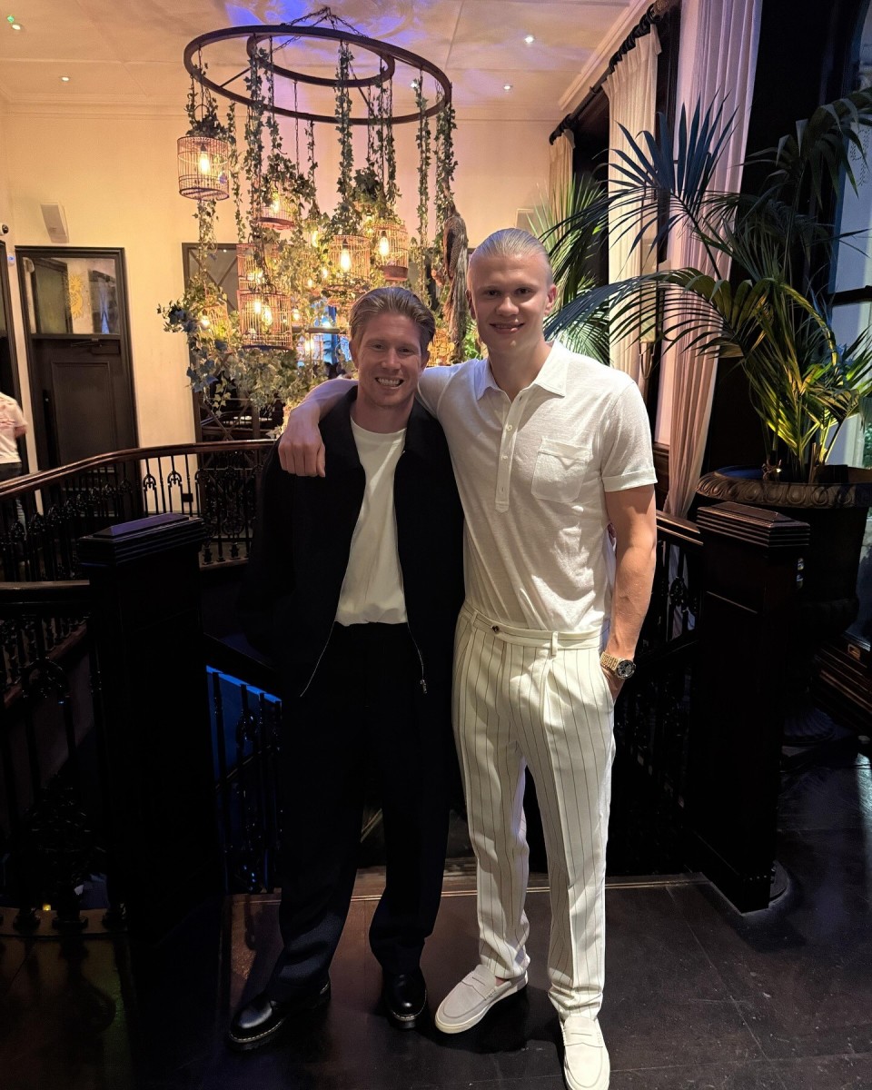 莱万：很开心能回到诺坎普踢球，能在这里进球我感到无比自豪（莱万：重返诺坎普让我无比开心，在这里破门我倍感自豪）