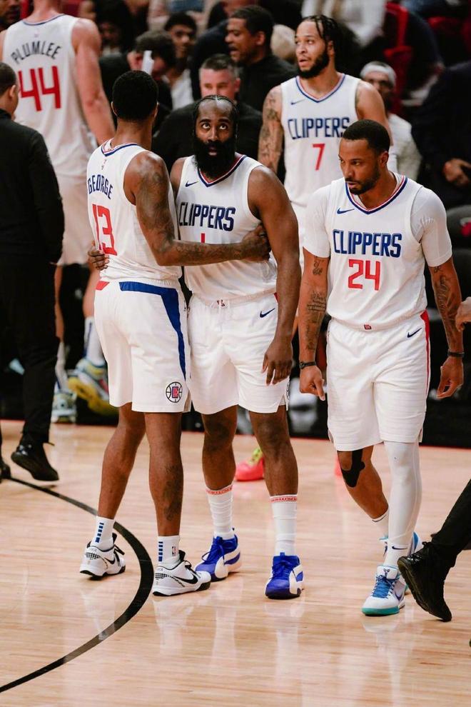 赢麻了，摩根：我对C罗的采访已是今年体育界收视率最高的采访（摩根称：我对C罗的专访拿下今年体育界收视第一）